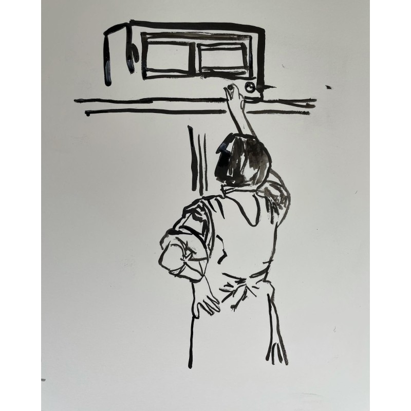 Mujer escuchando la radio