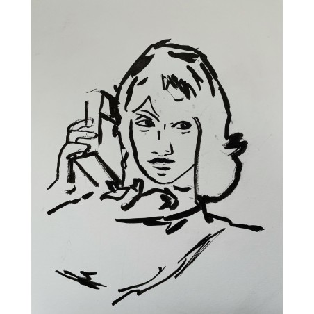 Mujer escuchando la radio