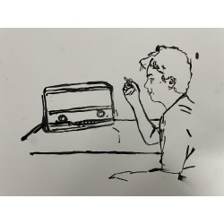 Mujer escuchando la radio