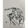 Mujer escuchando la radio