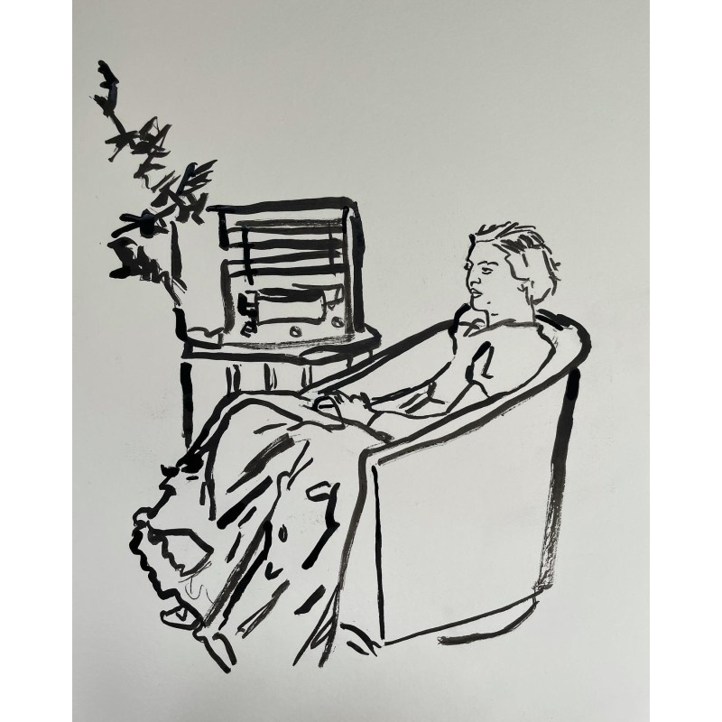 Mujer escuchando la radio