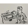 Mujer escuchando la radio