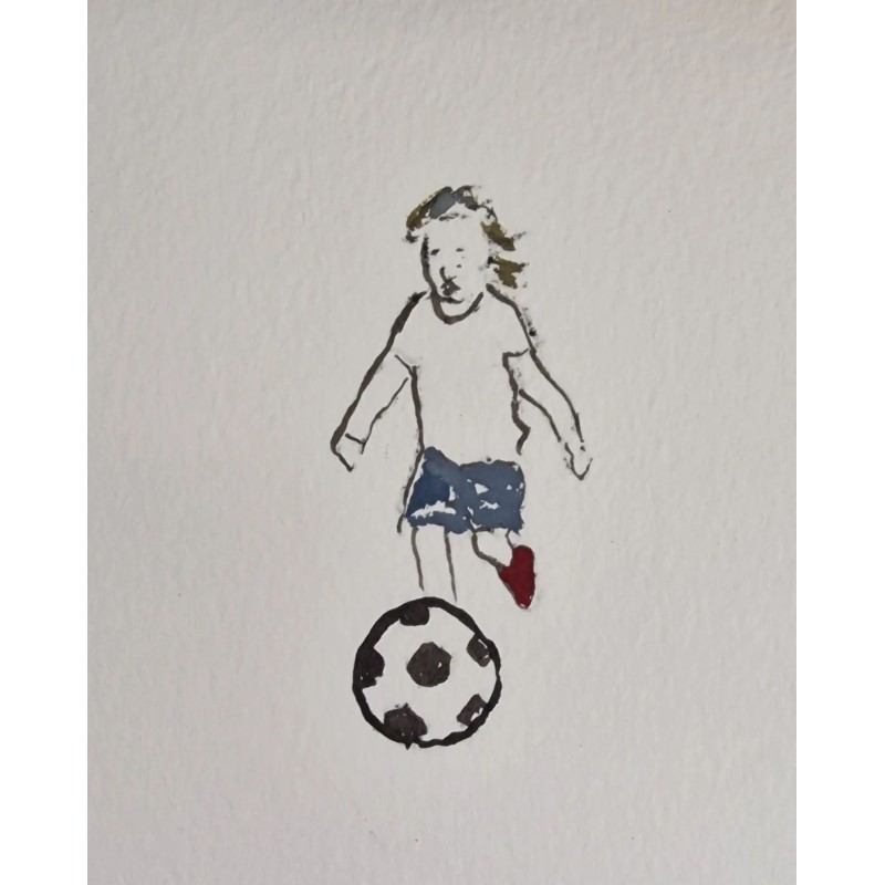 Niña de Chernobyl jugando al fútbol
